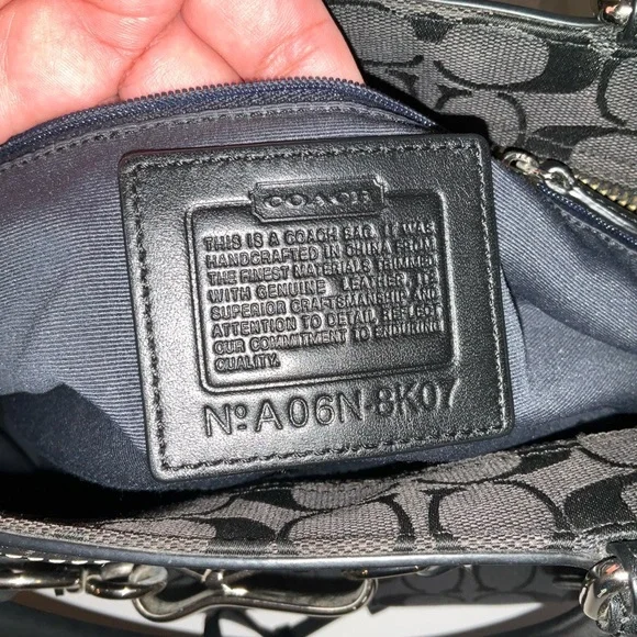 Y2K Coach Black Signature Canvas and Leather Hampton Tote - Picture 13 of 14